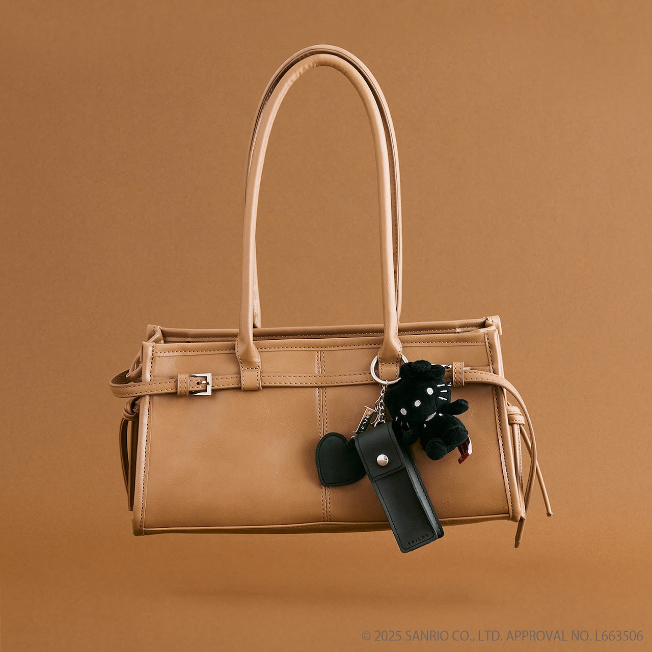 Hello kitty x brilmy 全黑公仔鏡子唇膏套三件套掛飾