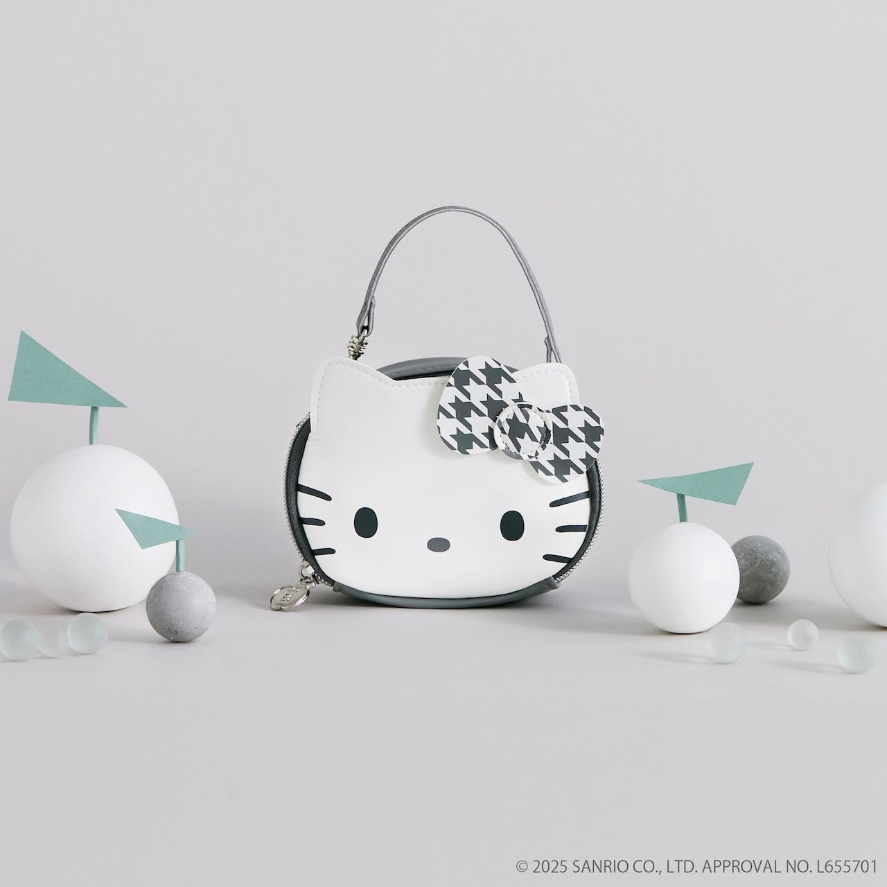 HELLO KITTY × BRILMY 迷你手提化妝包