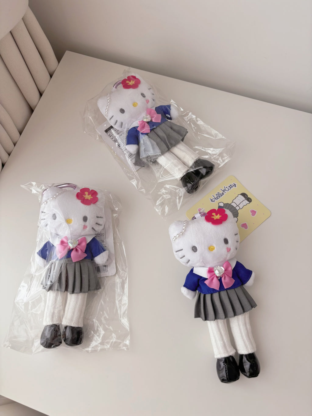 日本Sanrio x NIC 二代長腿hello kitty掛飾系列