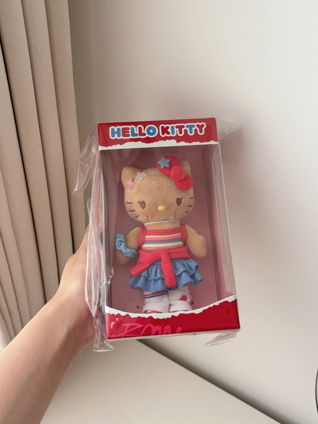 國內Sanrio限定” Hello Kitty的一天”長腿掛件